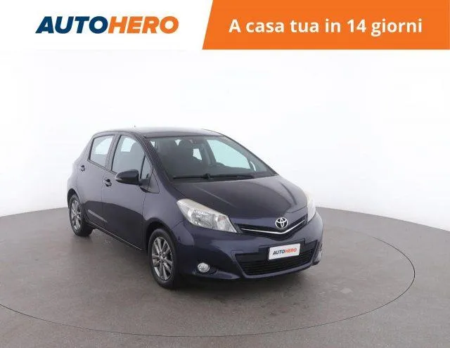 TOYOTA Yaris 1.3 5p. Lounge Image 6